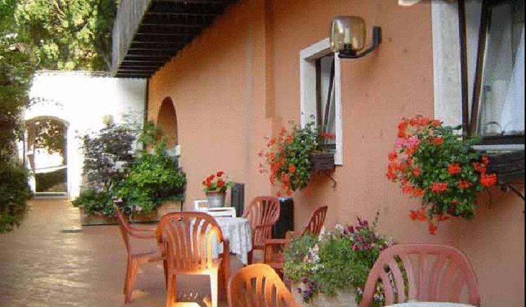 Residence Concaverde Pomarolo ภายนอก รูปภาพ