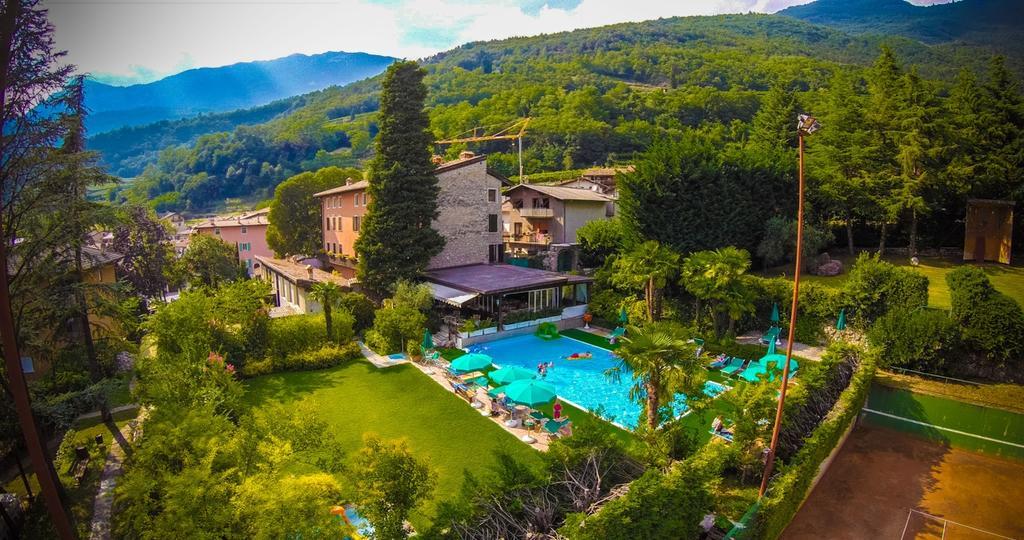 Residence Concaverde Pomarolo ภายนอก รูปภาพ