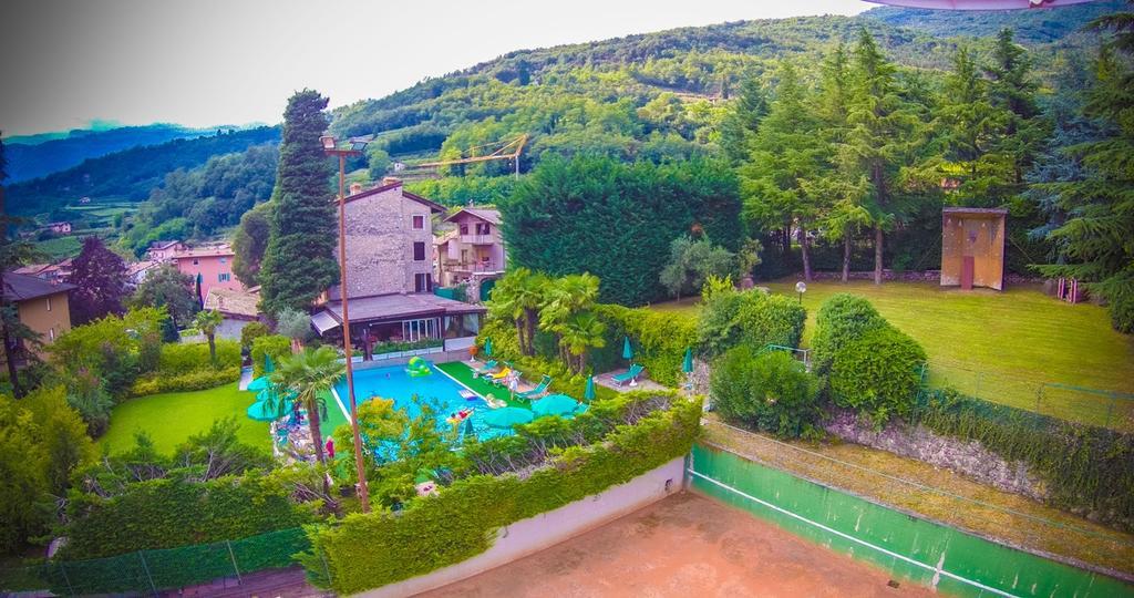 Residence Concaverde Pomarolo ภายนอก รูปภาพ