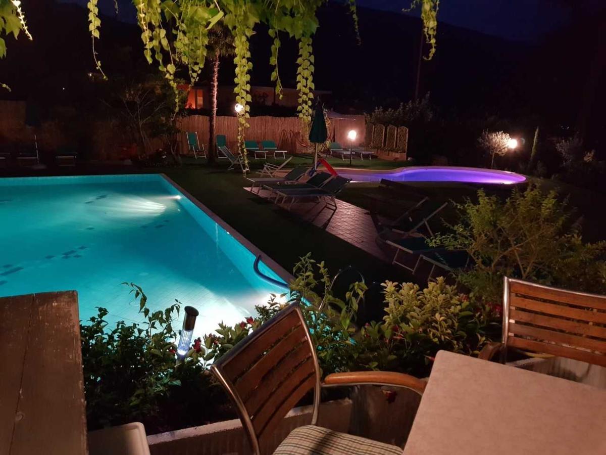 Residence Concaverde Pomarolo ภายนอก รูปภาพ